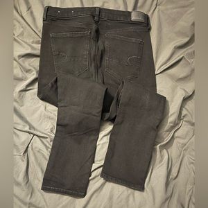 American Eagle curvy hi-rise jegging/stretch denim (solid black)